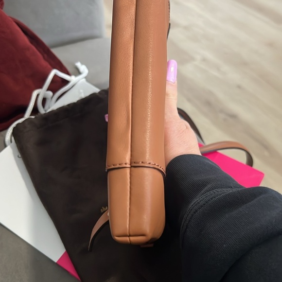 Kate Spade Tan Leather Crossbody Bag with Dust Bag and Gift Bag - Picture 9 of 10